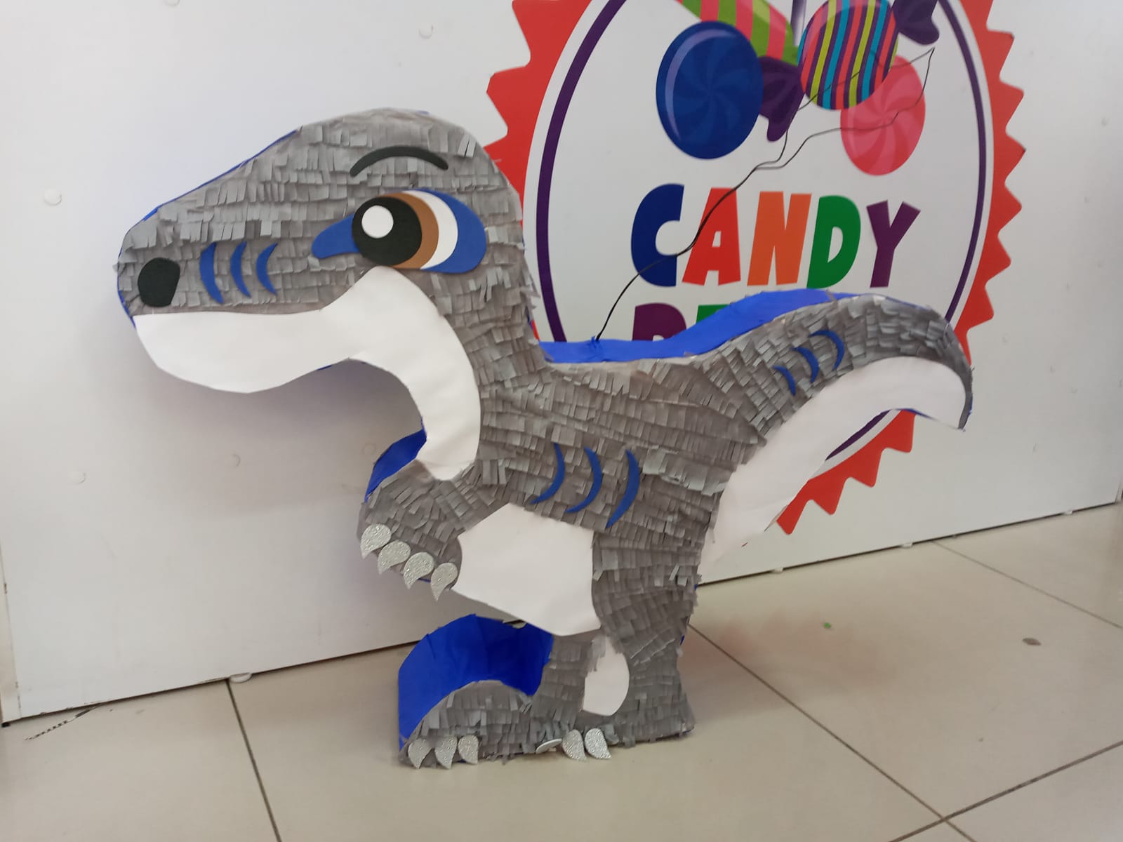Piñata Dinosaurio Rex Mediana 1 - CANDY DEPOT Piñata Dinosaurio Rex Mediana 1 - CANDY DEPOT