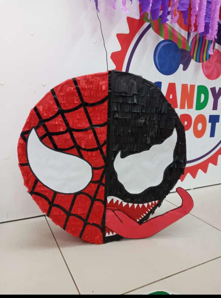 Piñata Venom Spiderman Mediano - CANDY DEPOT