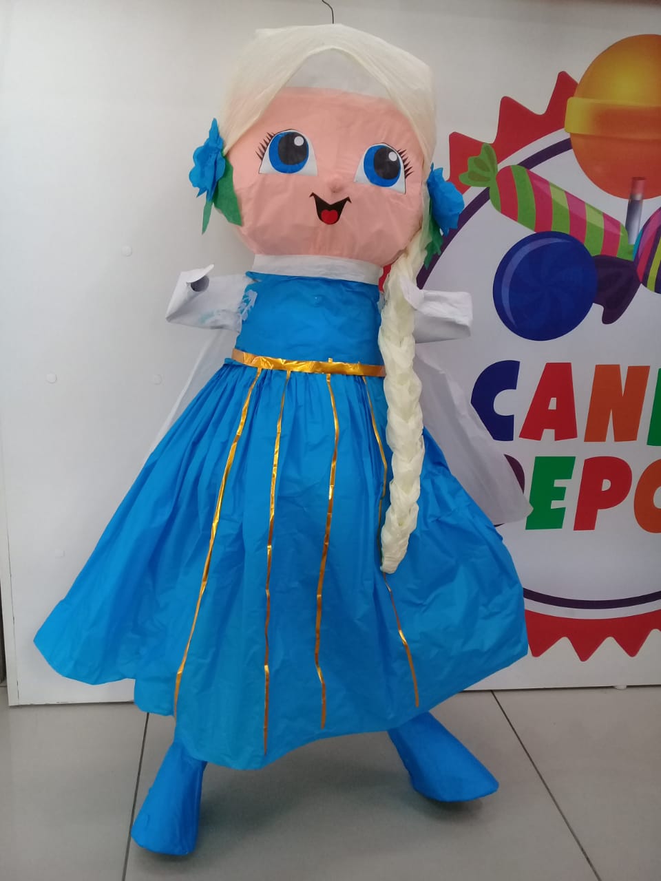 Piñata Elsa Mediana - CANDY DEPOT