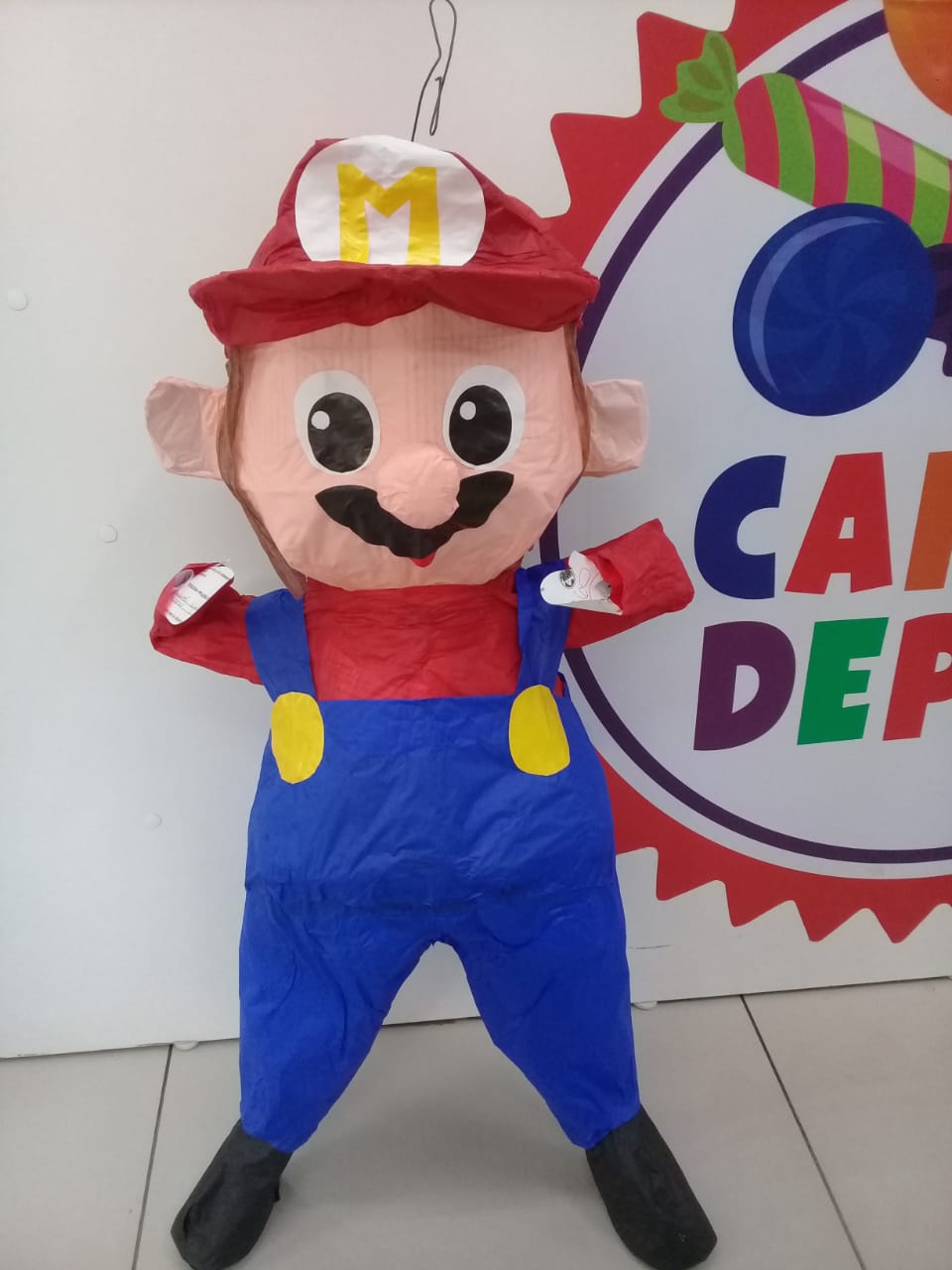 Piñata Mario Bros Pequeña - CANDY DEPOT Piñata Mario Bros Pequeña - CANDY DEPOT